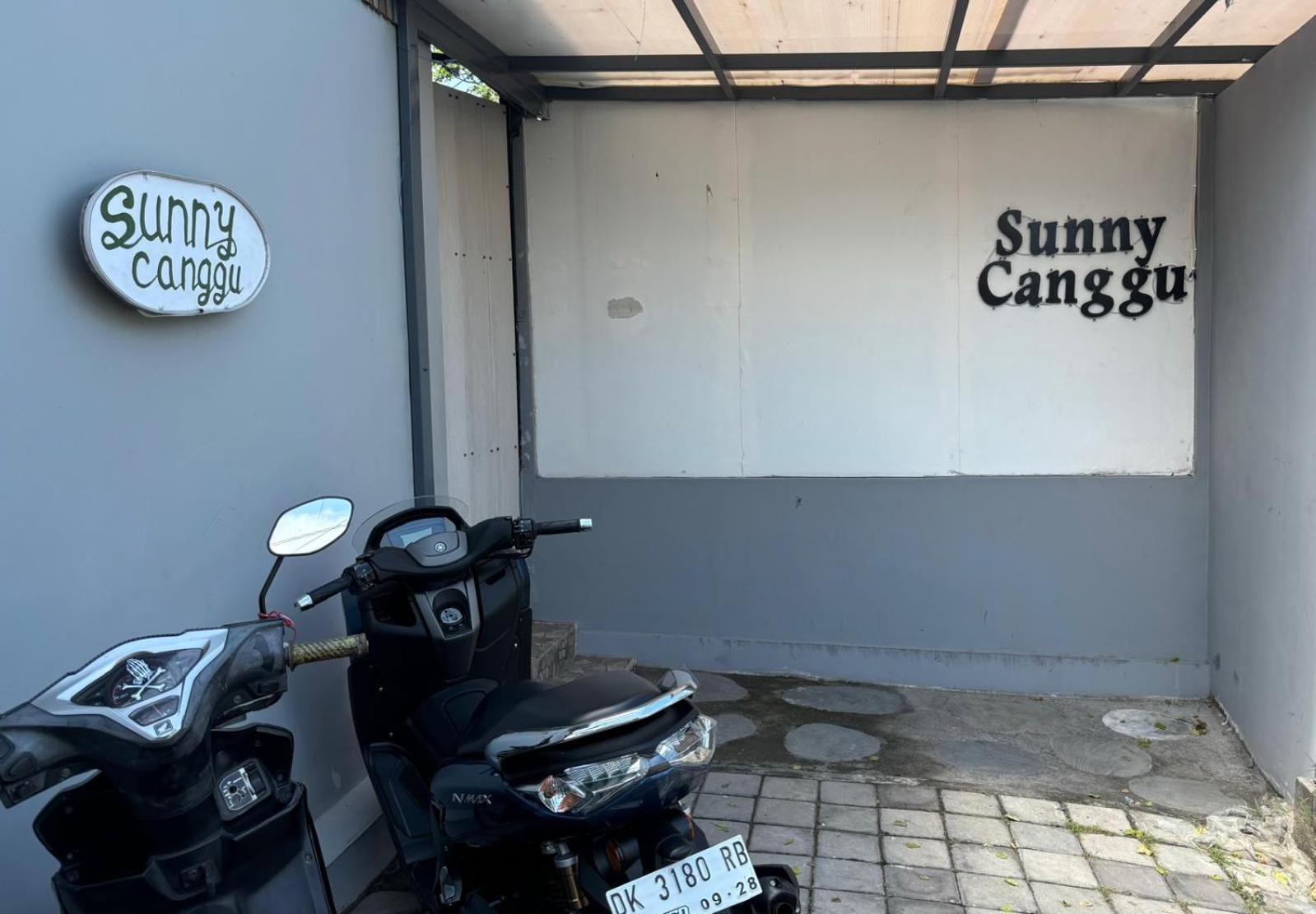 Sunny Canggu Luaran gambar